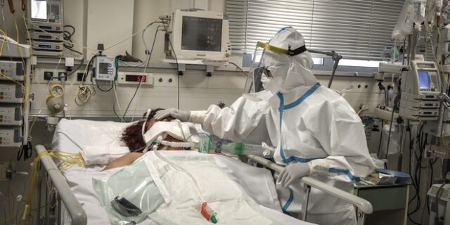 Θωμαΐδης: Πρόβλεψη για πάνω από 8.000 κρούσματα κορονοϊού σήμερα