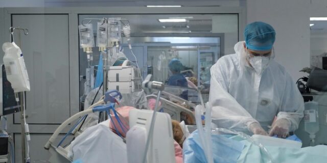 Κορονοϊός: 6565 νέα κρούσματα σήμερα στην Ελλάδα – 78 νεκροί και 621 διασωληνωμένοι