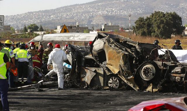 Μεξικό: Τουλάχιστον 19 νεκροί σε τροχαίο με φορτηγό
