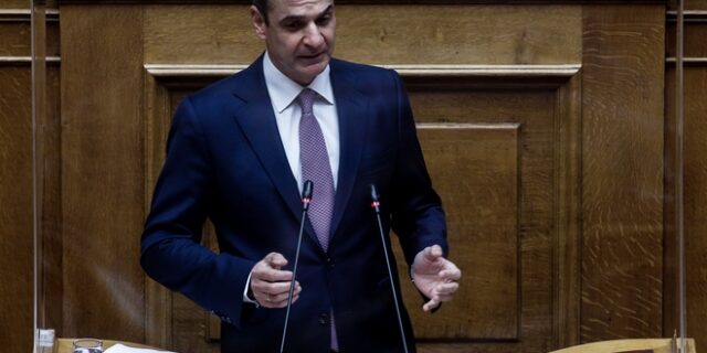 Μητσοτάκης: Βοήθημα για χαμηλοσυνταξιούχους, ΑΜΕΑ, γιατρούς του δημοσίου