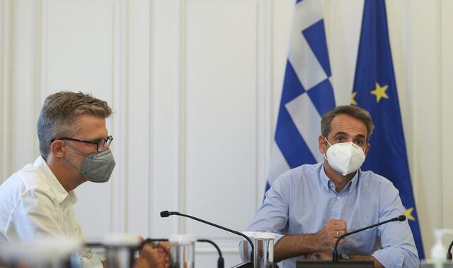 Νέα μέτρα: Άλλα λέει η κυβέρνηση, άλλα οι υπουργοί