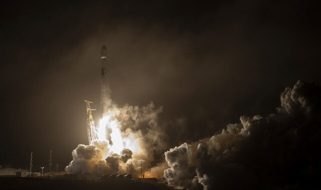 NASA-Dart: Εκτοξεύτηκε η πρώτη αποστολή εκτροπής αστεροειδούς
