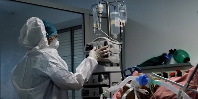 Κορονοϊός: 3.823 νέα κρούσματα σήμερα στην Ελλάδα – 96 νεκροί και 647 διασωληνωμένοι