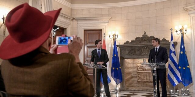 Κύριε Πρωθυπουργέ αν έχετε την καλοσύνη, θα απαντήσετε στις ερωτήσεις μας;