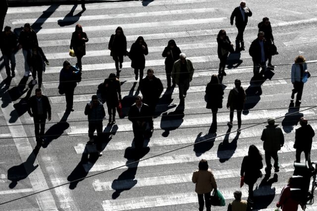 Η ακρίβεια φέρνει υποσχέσεις για νέα αύξηση του κατώτατου μισθού