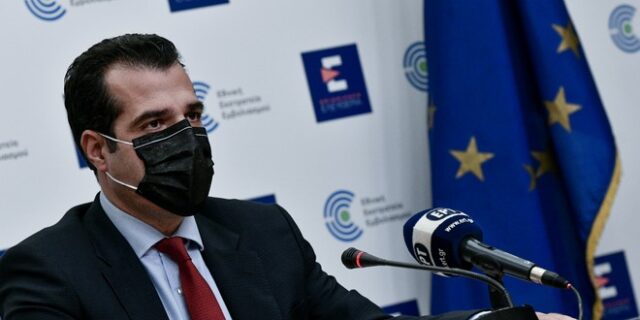 Θάνος Πλεύρης: Σε 10-15 μέρες θα έχουμε εικόνα για την Όμικρον
