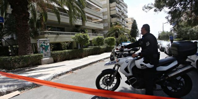 Δικογραφία σε βάρος αστυνομικού εκτός υπηρεσίας που πυροβόλησε για να αποτρέψει διάρρηξη