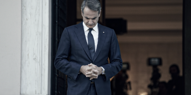 Νέα (ημι) μέτρα με δημοσκοπική λογική