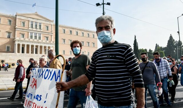 Πορεία διαμαρτυρίας από τους πληγέντες των φυσικών καταστροφών