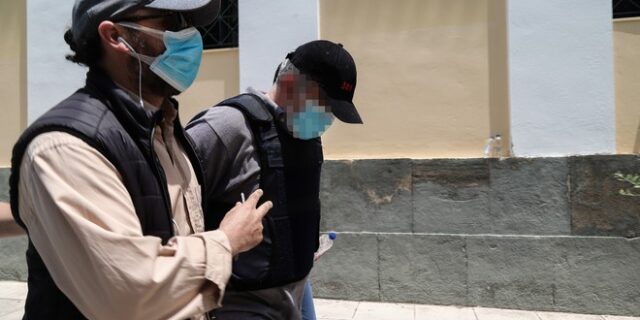 Ψευτογιατρός: Νοσηλεύεται με κορονοϊό στον Ευαγγελισμό – Διακοπή της δίκης