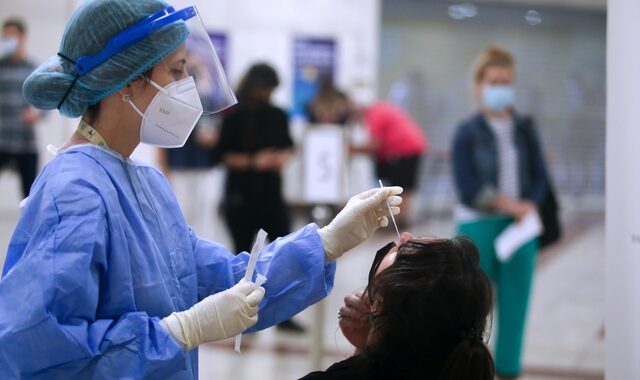 ΕΟΔΥ: Πού θα γίνονται δωρεάν rapid test την Τετάρτη