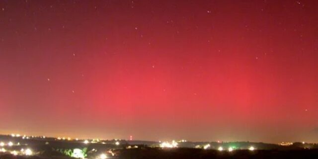 Οταν το Βόρειο Σέλας εμφανίστηκε στις 20 Νοεμβρίου του 2003 στην Αθήνα