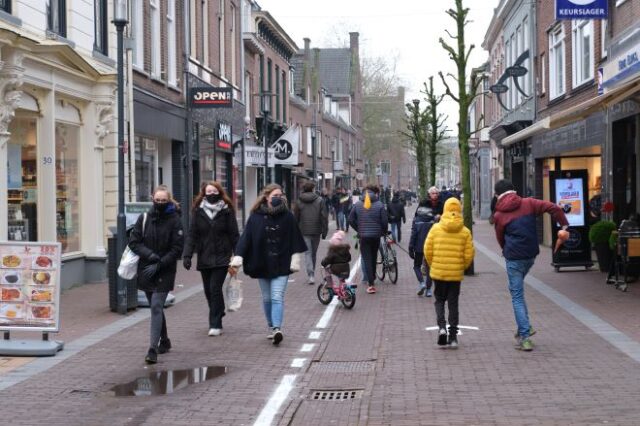 Ολλανδία: Ειδικοί συνιστούν στην κυβέρνηση να επιβάλει μερικό lockdown