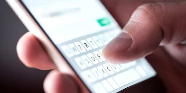 Νέα μέτρα: Έρχονται τα SMS για τους ανεμβολίαστους