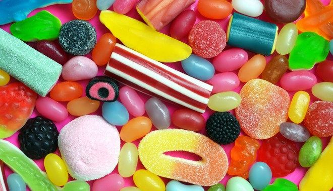 Πώς να πείσετε τα παιδιά σας να μην τρώνε κάθε μέρα γλυκά, χωρίς “μάχη”