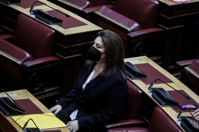 ΚΙΝΑΛ: Ορκίστηκε βουλευτής η Τόνια Αντώνιου στη θέση της Φώφης Γεννηματά