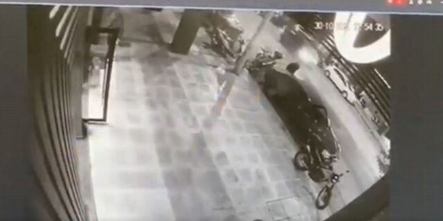 Θεσσαλονίκη – βίντεο ντοκουμέντο: Η ιλιγγιώδης ταχύτητα του 21χρονου στην Παπανδρέου πριν το δυστύχημα
