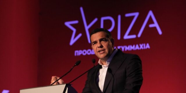 Τσίπρας: Η χώρα δεν είναι μόνο σε κλοιό πανδημίας και ακρίβειας, είναι και σε κλοιό Μητσοτάκη – Είναι ήδη απερχόμενος Πρωθυπουργός