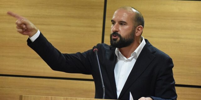 Τζανακόπουλος: “Η κυβέρνηση έχει αφήσει την κοινωνία στην τύχη της”