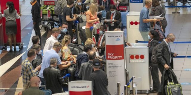 Μετάλλαξη Μποτσουάνα: Σε αχαρτογράφητα νερά η Ευρώπη, μπλοκάρει τη Ν. Αφρική – Ψυχραιμία ζητά ο ΠΟΥ