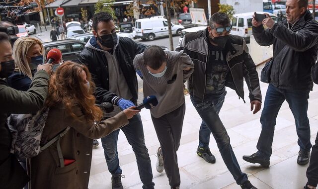 Θεσσαλονίκη: Προθεσμία για την Πέμπτη πήρε ο δράστης της φονικής ληστείας- “Εκπυρσοκρότησε το όπλο”