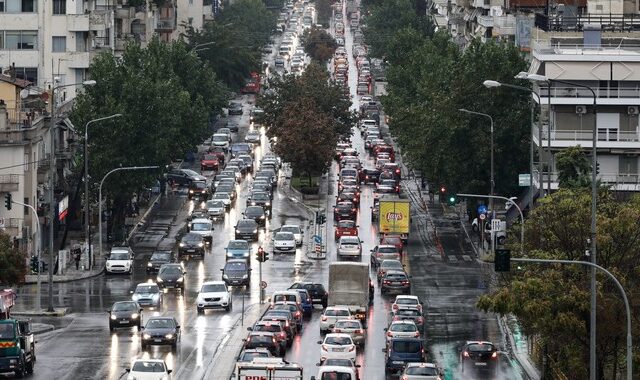 Κίνηση στους δρόμους: “Πηγμένες” οι Λεωφόροι Αθηνών και Κηφισού – LIVE Χάρτης