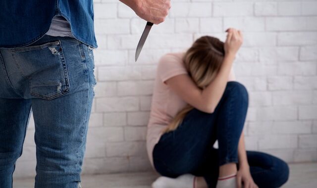 Σέρρες: Νέο περιστατικό έμφυλης βίας – Τραυμάτισε με μαχαίρι την 37χρονη σύντροφό του