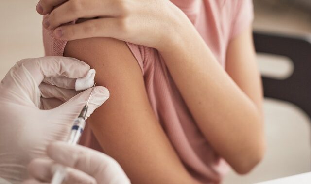 Γερμανία: Μονόδρομος ο υποχρεωτικός εμβολιασμός;