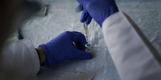 Υψηλότερη η ανοσία από το εμβόλιο σε σχέση με τη φυσική νόσηση