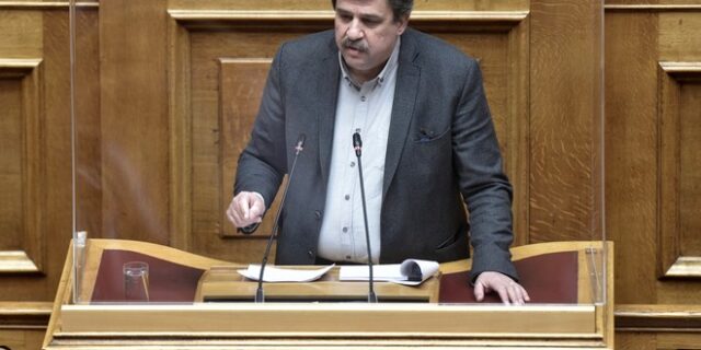 Ξανθός: Να δοθούν εξηγήσεις για την προτεραιοποίηση των εισαγωγών στις ΜΕΘ