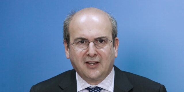 Χατζηδάκης: Σε ποιους θα γίνει παραγραφή χρεών προς τον ΕΦΚΑ