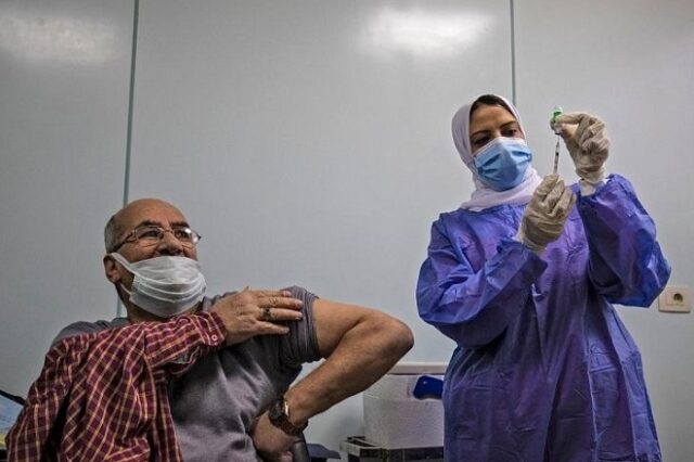 Αίγυπτος: Ποινές φυλάκισης έως 10 έτη για πλαστά πιστοποιητικά εμβολιασμού