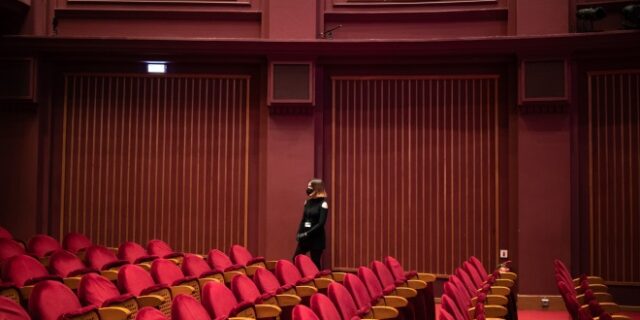 “Παγώνουν” οι κρατικές επιχορηγήσεις ταινιών – Επιστολή διαμαρτυρίας του ΣΑΠΟΕ για το “κλείδωμα” του ΕΚΟΜΕ