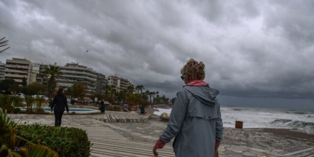 Καιρός: Χαμηλές θερμοκρασίες μέχρι την Πέμπτη – Άνοδος την παραμονή Χριστουγέννων