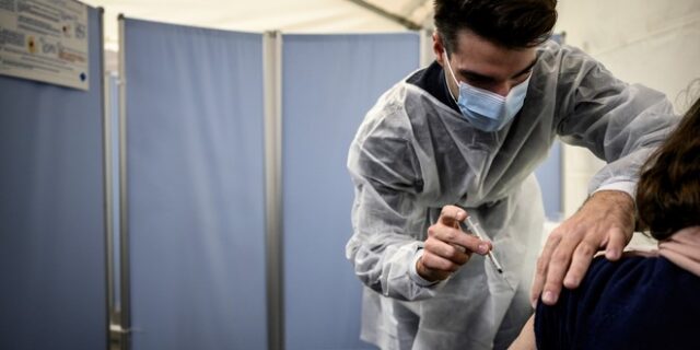 Εμβόλιο κορονοϊού: Ποια είναι η καλύτερη ώρα της μέρας για να το κάνεις