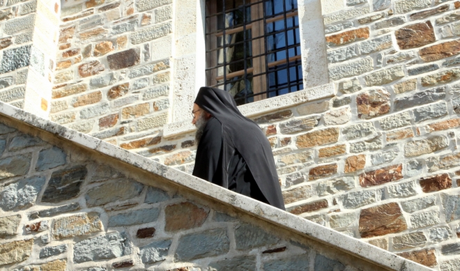 Ηγούμενος Μονής Εσφιγμένου: Περίπου 40 οι μοναχοί-αρνητές που πέθαναν από κορονοϊό