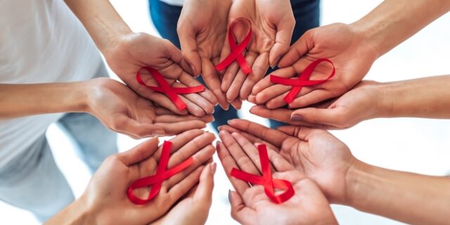 Παγκόσμια Ημέρα κατά του AIDS: Επείγουσα ανάγκη να τερματιστούν οι ανισότητες