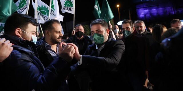 Νίκη Ανδρουλάκη, ήττα Λοβέρδου και δημοσκοπήσεων: Το ΠΑΣΟΚ δεν (μπορεί να) είναι δεξιό…