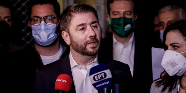 Νίκος Ανδρουλάκης: “Η δημοκρατική παράταξη επιστρέφει. Το ΠΑΣΟΚ επιστρέφει”