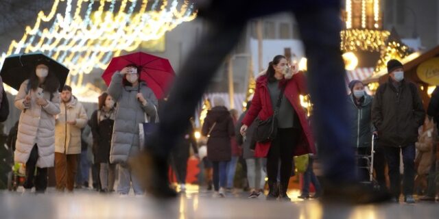 Γερμανία: Νέοι περιορισμοί και για εμβολιασμένους μετά τα Χριστούγεννα – Οι ανακοινώσεις Σολτς