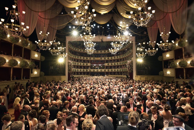 Αυστρία: Ακυρώθηκε ο Χορός της Όπερας της Βιέννης, λόγω της πανδημίας
