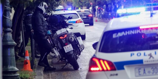 Συνελήφθησαν ένας δραπέτης και ένας διεθνώς καταζητούμενος για κλοπή σε κατάστημα