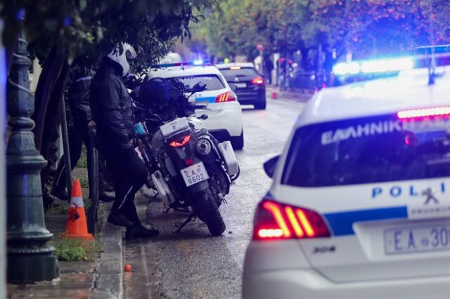 Συνελήφθησαν ένας δραπέτης και ένας διεθνώς καταζητούμενος για κλοπή σε κατάστημα