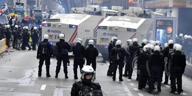 Βέλγιο: Επεισόδια σε διαδήλωση κατά των μέτρων για τον κορονοϊό