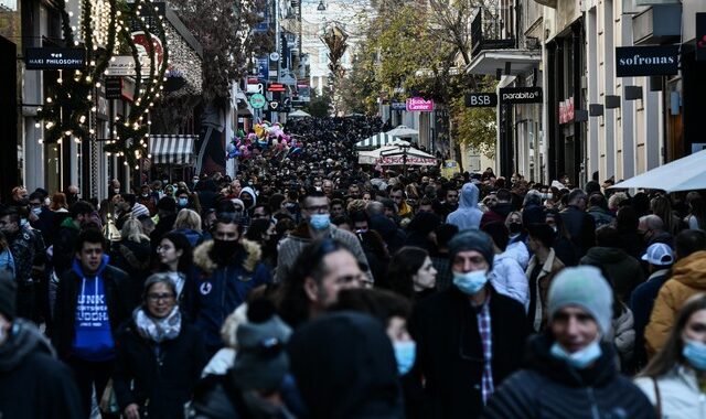 “Εφιαλτική” πρόβλεψη Τζανάκη: Έως και 18.000 κρούσματα μετά τα Φώτα