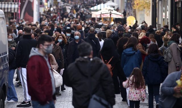 Κορονοϊός: Εκτός ελέγχου η διασπορά σε όλη τη χώρα