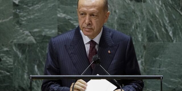 O Ερντογάν προτρέπει τον Μαδούρο να συνεχίσει τον διάλογο με τις ΗΠΑ