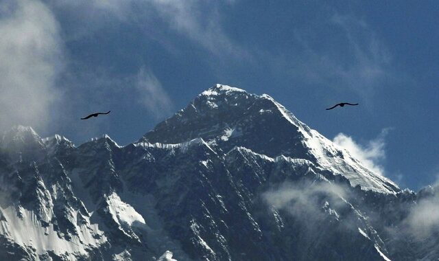 Είναι το Έβερεστ το ψηλότερο βουνό του πλανήτη;