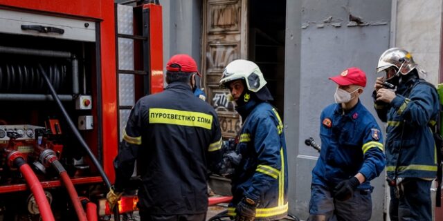 Φωτιά σε διαμέρισμα στον Άγιο Παντελεήμονα