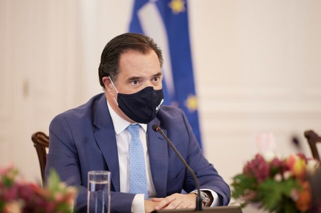 Γεωργιάδης: Ο αποκλεισμός της Ρωσίας από την αγορά πετρελαίου θα φέρει εκτίναξη των τιμών